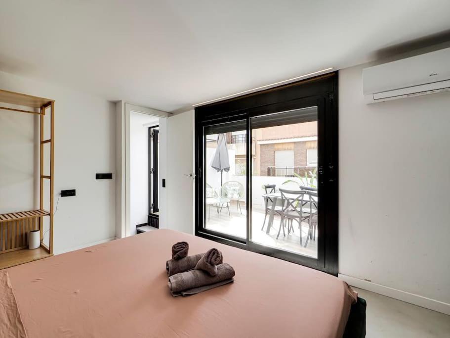 Townhouse With Private Terrace And 4 Bedrooms L'Hospitalet de Llobregat Extérieur photo